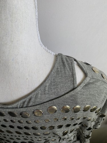 BCBGMaxazria NWT Silk Tiered Cap Sleeve Cowl Neck Studded Dress Gray Medium - Picture 8 of 11