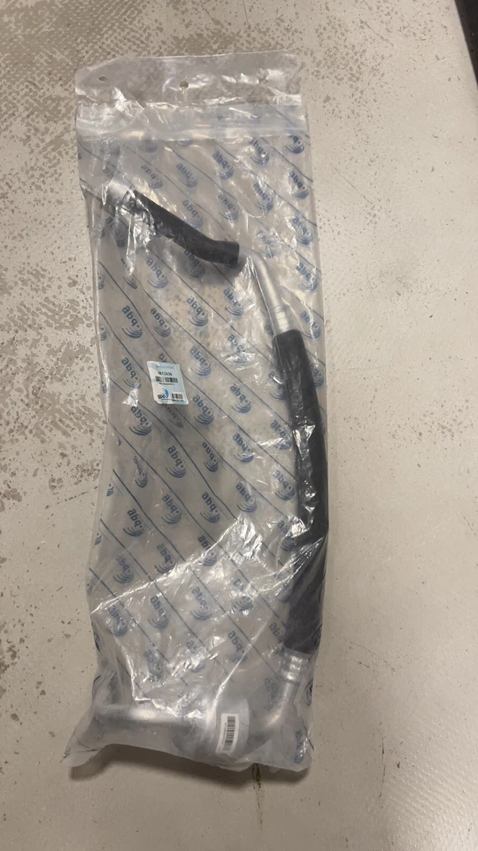 Una manguera de succión de refrigerante GPD A/C 4812636 nueva para Ford Foto 4 de 4