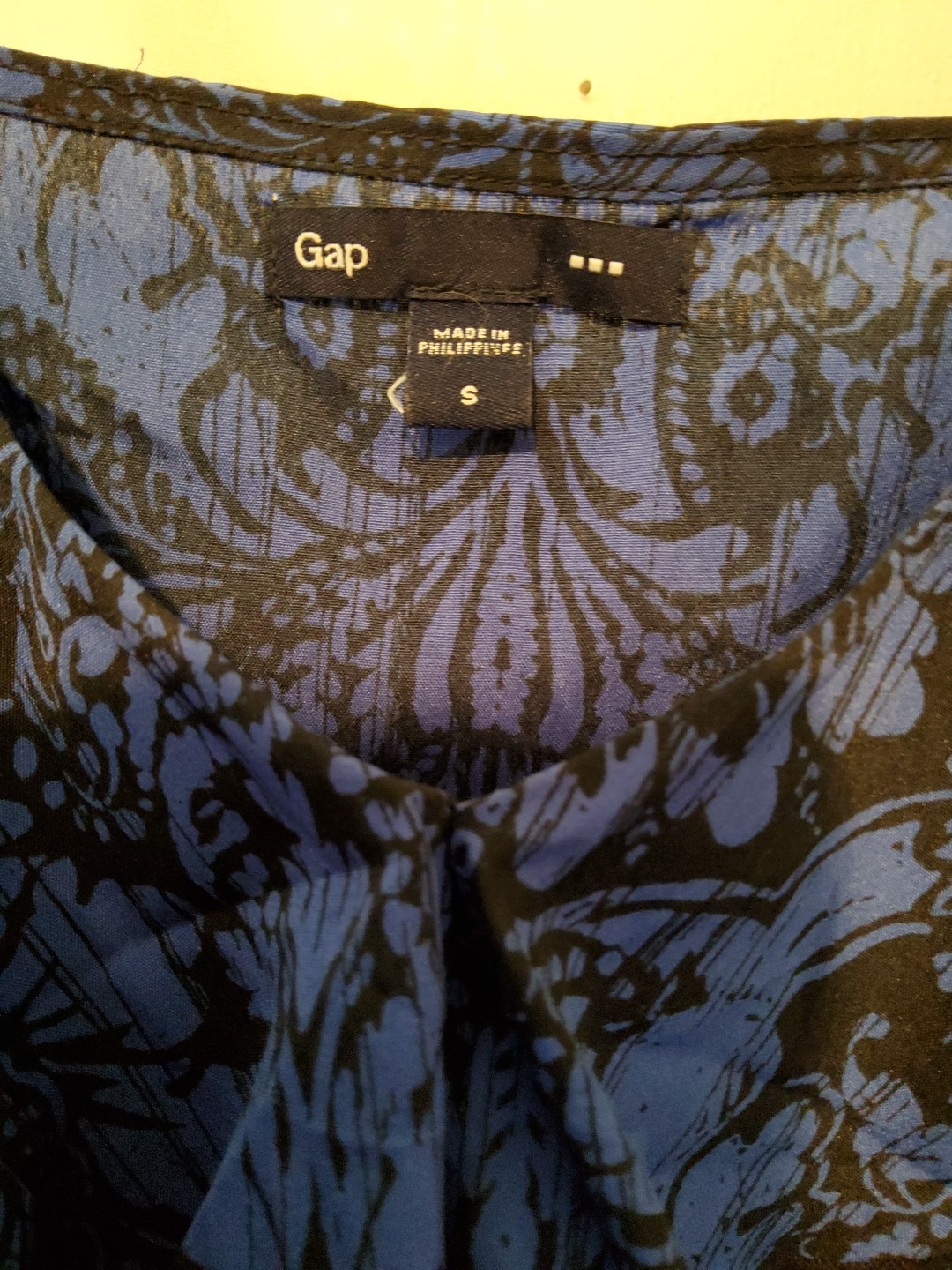 GAP Blue Black Ruffled Front Adjustable Straps Pu… - image 4