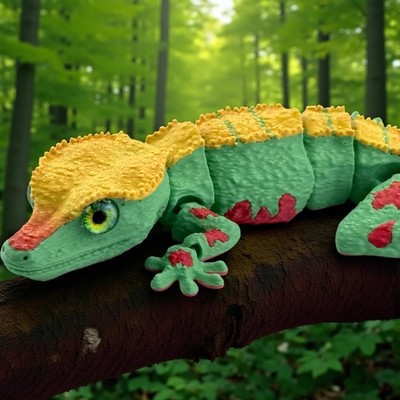 3D Printed Crested Gecko with Realistic Glass Eyes   Volcano Morph
