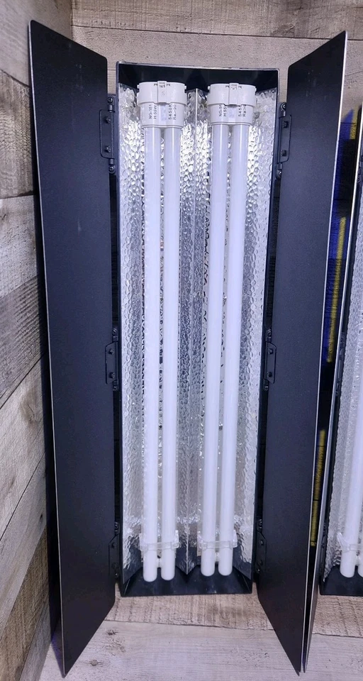 Pair Of Flolight FL-110HMD Economy Fluorescent Video Light (NOT TESTED) - Image 3 of 4