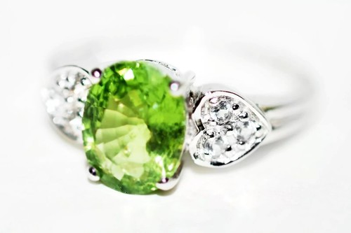Tourmaline 9ct White Gold Ring 9x7mm Vivid Green Tourmaline & W Topaz Size N - Picture 3 of 11
