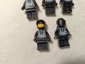 Lego 6987 Message Intercept Base Space Blacktron Astronaut Base