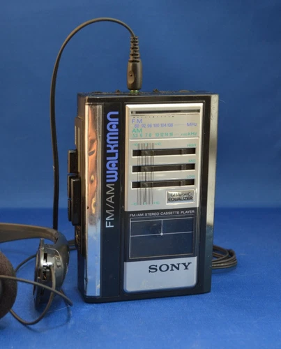 Vintage Sony FM/AM Walkman Stereo Cassette Player WM-F43 [Works]