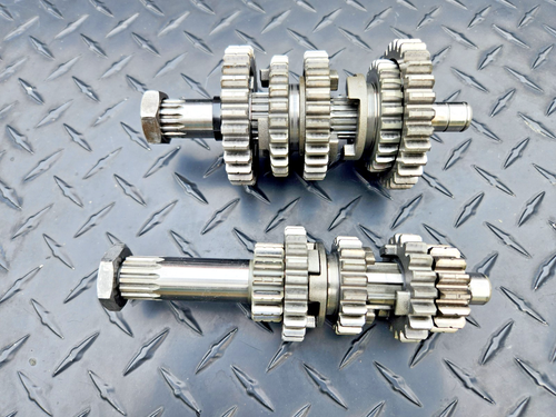 2002 / 2004 Yamaha YZ125 OEM TRANSMISSION MAIN SHAFT COUNTER SHAFT GEAR YZ 125 - Picture 1 of 5