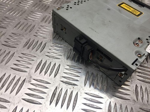 AUDI A4 Avant 8ED, B7 CD Changer AUZ5ZAA7027614 1.90 Diesel 2002 30533389 - Picture 4 of 5