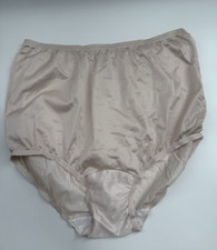 1pc Vanity Fair Women Perfectly Yours Tailored Ravissant Brief W/out tag READ