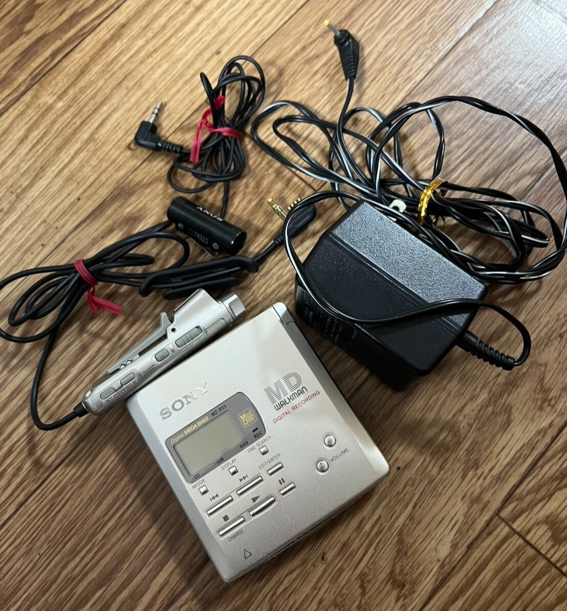 SONY MZ-R55 MiniDisc Recorder: AI Chat & PDF Download