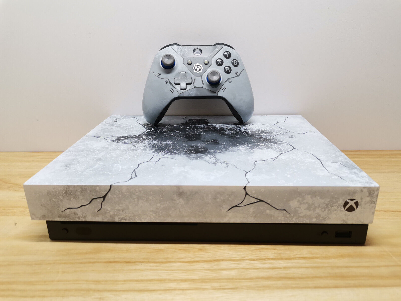 XBOX ONE X gears 5 リミテッドエディション