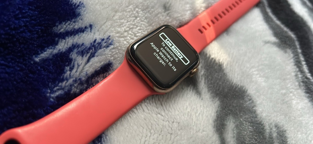 Apple - munth9x Apple Watch SE (GPS) | Overview, Specs, Details | SHI