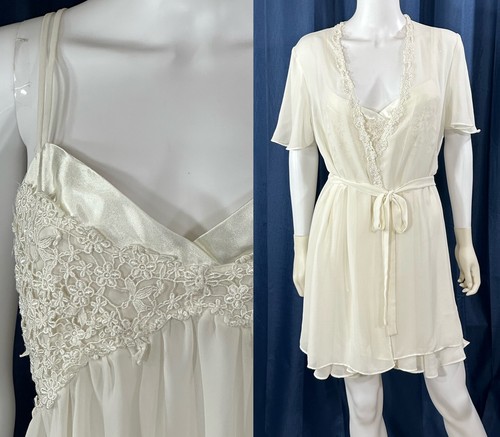 Flora NIKROOZ Medium Peignoir Chiffon Nightgown Robe Bridal Chemise Lace