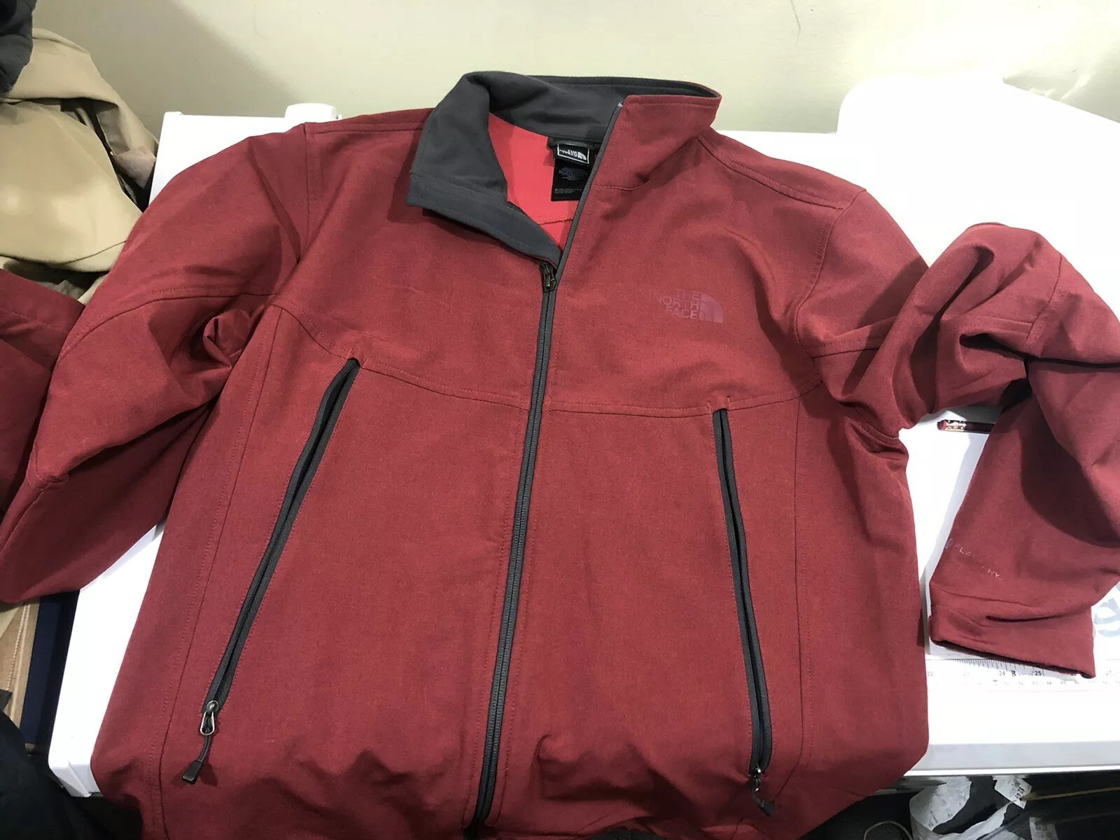 The North Face FlashDry RDT Softshell Lightweight… - image 1