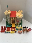 Vtg 1970s Fisher Price Little People Castle Playset & Accessories #993 (Read)