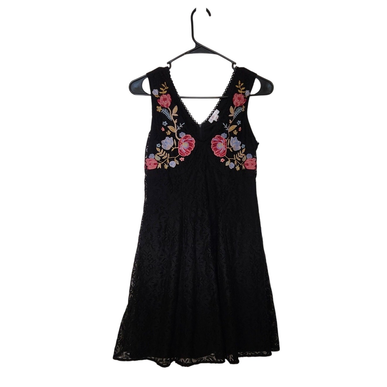 Xhilaration Black Lace Embroidered Floral Sleeveless …