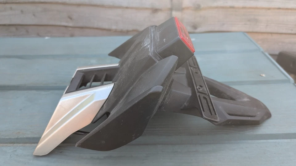 Soporte de matrícula GSXR GSX-R 1000 2009-2016 FABRICANTE DE EQUIPOS ORIGINALES  Foto 3 de 3