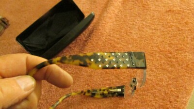 Guess By Marciano Glasses & Case