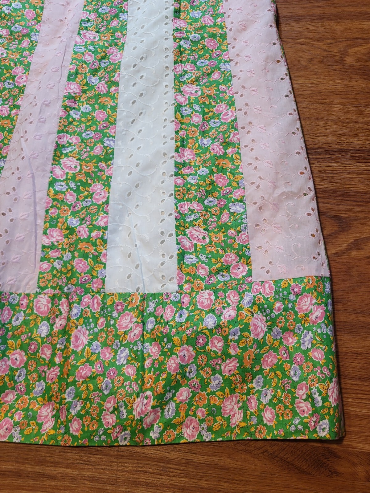 Vtge 1970s Striped Patchwork Lace Eyelet Floral M… - image 2