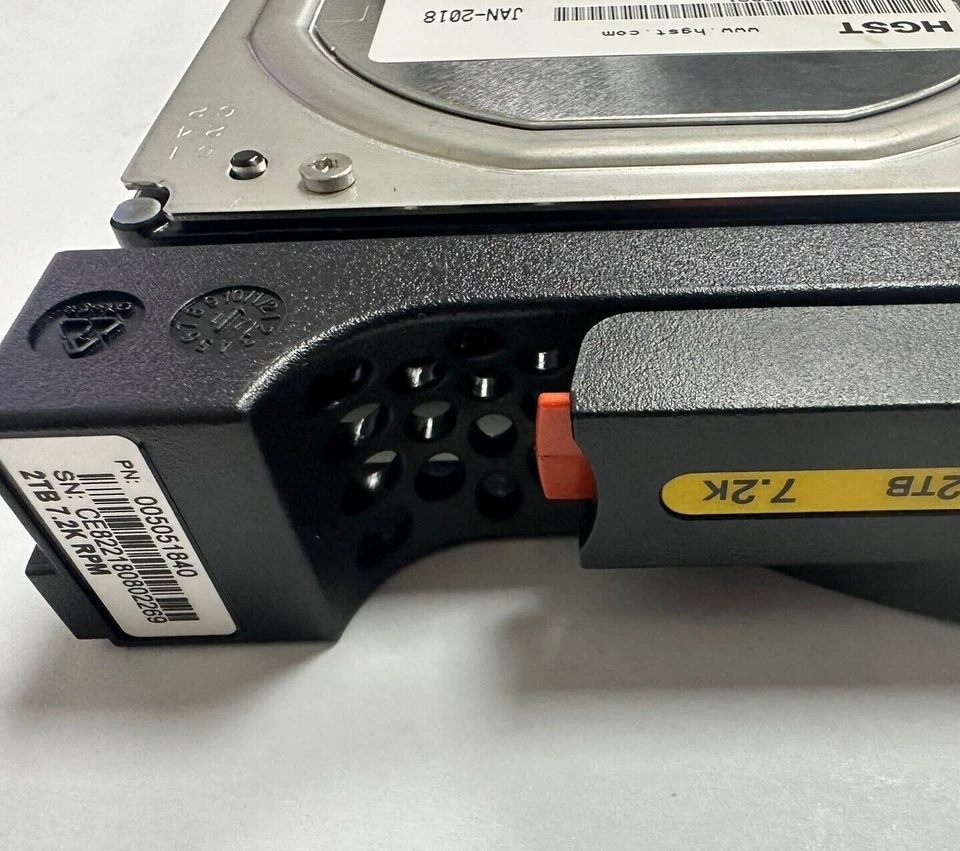 EMC X-ES30-2TBS 2TB 005051840 7.2K 12Gbps SAS 3.5" LFF Hard Disk Drive HDD - Image 2 of 3