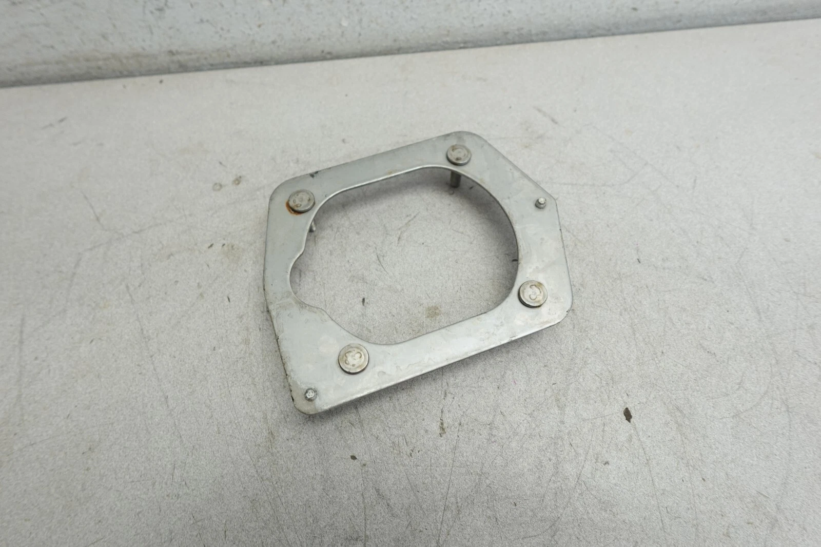 2000-2005 GP 1300R WaveRunner Yamaha PWC Jetski OEM Steering Stem Bracket Plate