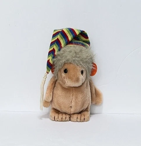 Gund Noah the Gnome Plush Stuffed Animal 1981 with Stocking Cap 8” Tall Vtg