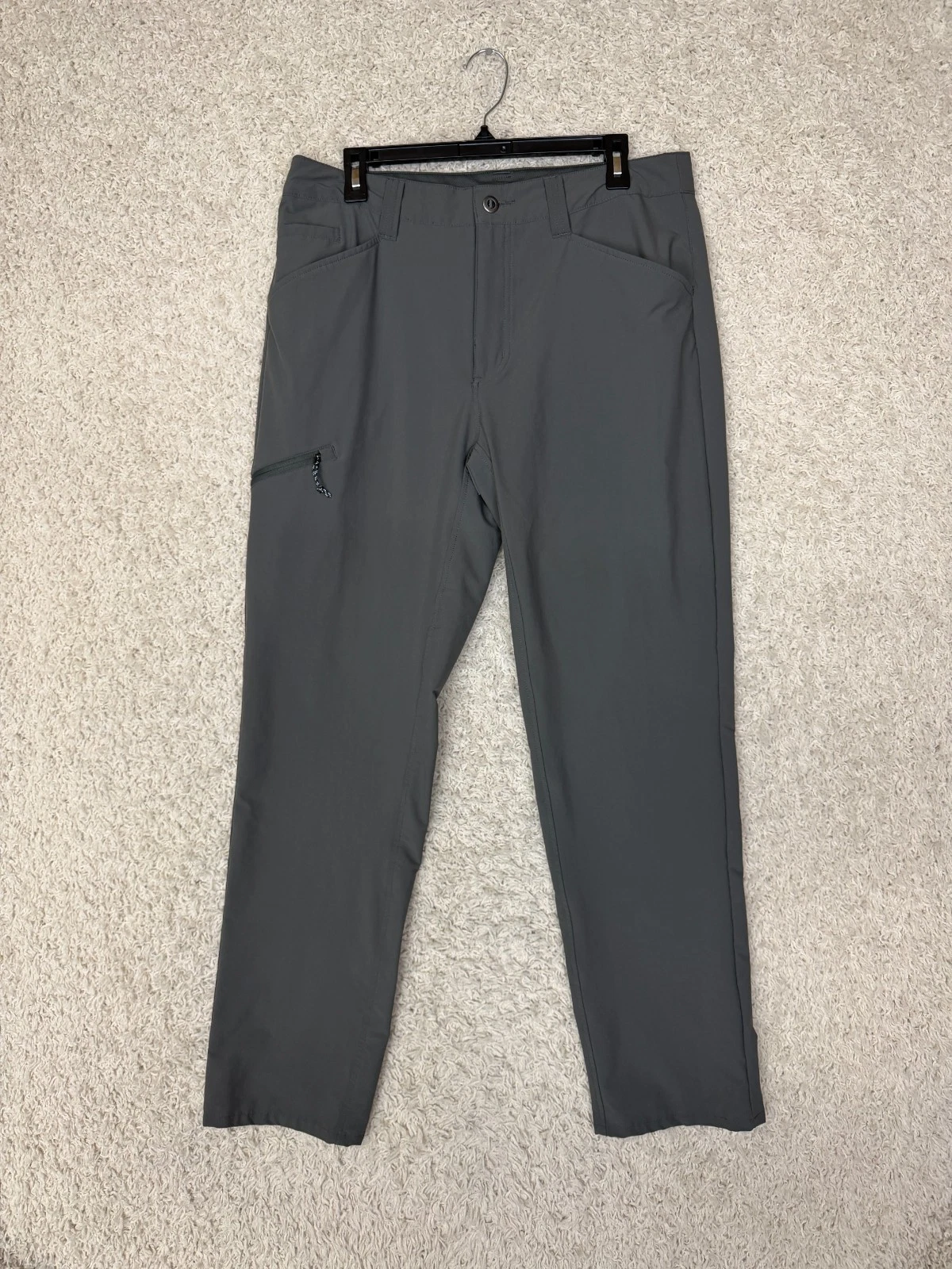 Patagonia Hiking Outdoor Pants Mens 34x32 Gray Nylon Performance Zip Pocket
Opens in a new window or