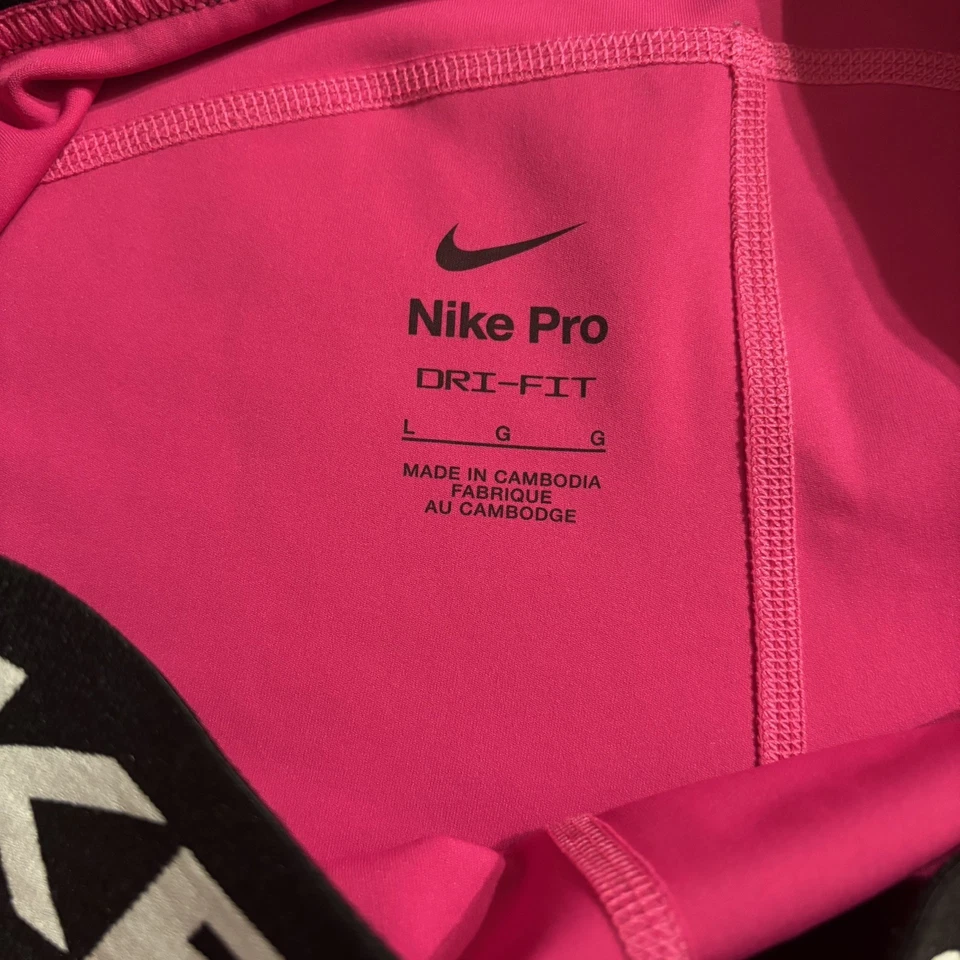 Shorts de compressão Nike Pro feminino médio preto CZ9857-616 Dri-FIT logotipo elástico - Imagem 2 de 4