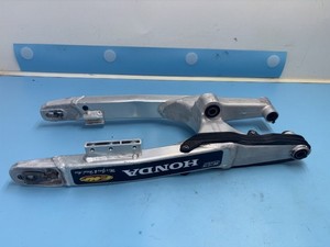 2006 98-07 HONDA CR85RB REAR SWINGARM BIG WHEEL