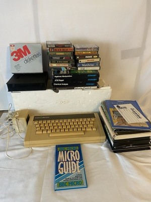 Acorn Electron Tastatur, Software & Spiele Konvolut Ersatzteile oder Reparatur schaltet ein