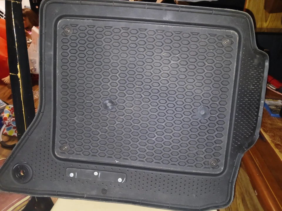 2015-2024 RAM 1500 2500 3500 LIMITED CREW CAB OEM TAPETE DE ASSOALHO CONJUNTO de 3 BORRACHA - Imagem 2 de 4