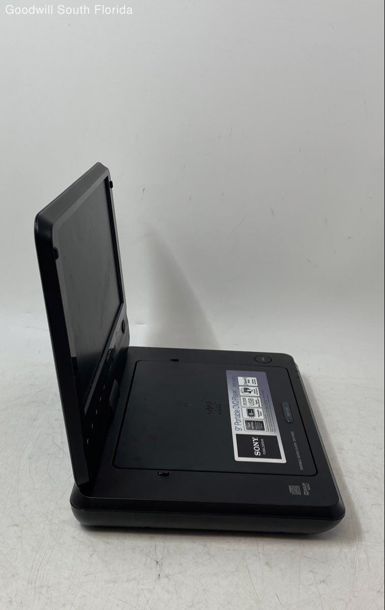 Sony DVP-FX970 Portable DVD Player (9