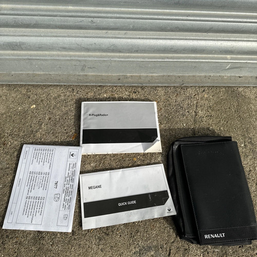 Renault Megane 2014 Kurzanleitung, Radiobücher und Mappe #71