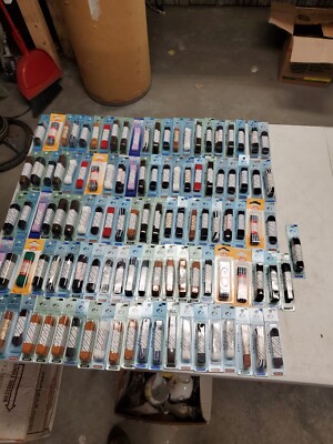 111 Pairs NOS Vintage Shoe Boot Laces Griffin Kiwi Various Lengths Colors (m41)