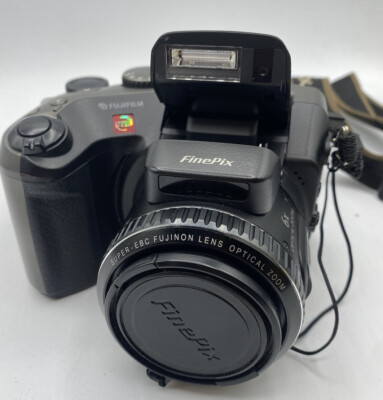 Fujifilm Finepix S602 Zoom - 3.3MP CCD Sensor & 6X Zoom
