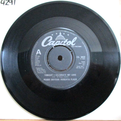 Peabo Bryson / Roberta Flack    Tonight I Celebrate My Love     Vinyl 7'' UK 1983