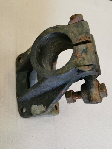 Halterung für Lenkgetriebe von Hanomag AL-28 Oldtimer LKW