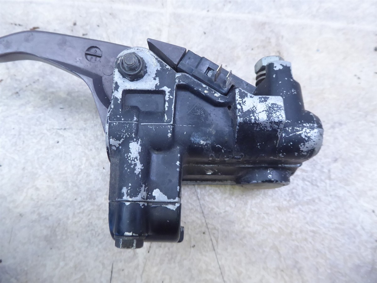 1984 Kawasaki ZX550 GPZ K396-1) front brake master cylinder | eBay
