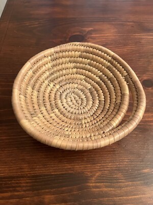 Shallow Sweetgrass Basket Bowl Single Handle Primitive Country rustic Round