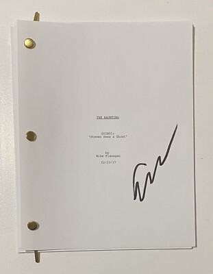 Elizabeth Reaser Signed Autographed Of Hill House TV Pilot Script