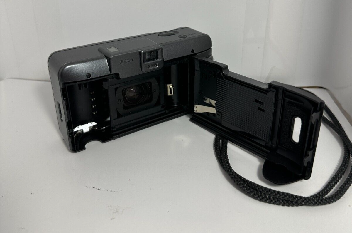 Konica Big Mini Zoom BM-510Z Photo Film Camera Super Compact 35