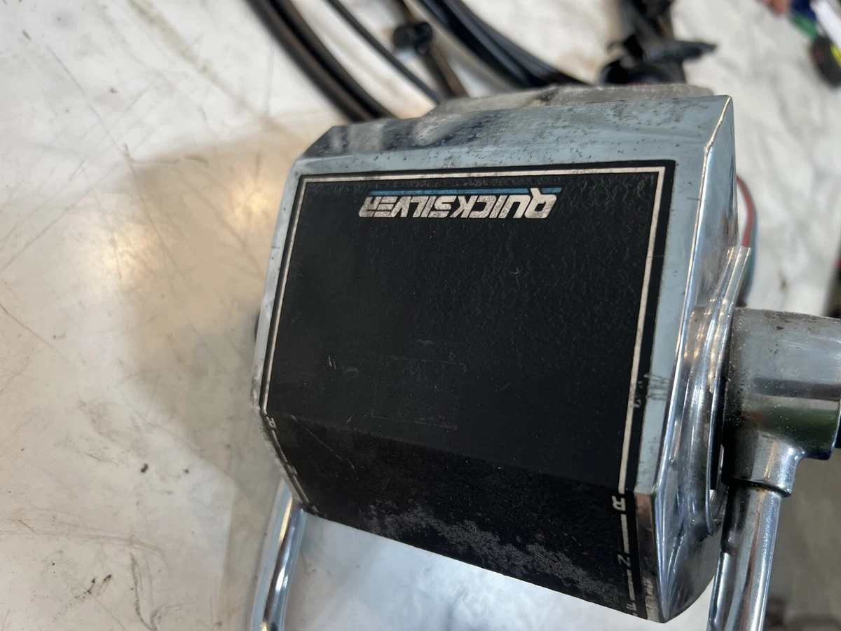 Sea Ray 270 Boat Quicksilver dual engine throttle control 
