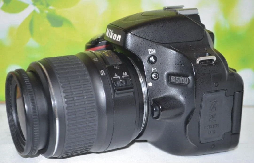 Nikon ニコン（Nikon） 訳あり D5100 Nikon D5100 1 動作確認済み 良品 ダブルズームキット デジタルカメラ
