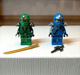 LEGO Ninjago 9450 Minifigures Lloyd ZX and Jay ZX Epic Dragon Battle 1.8in Set