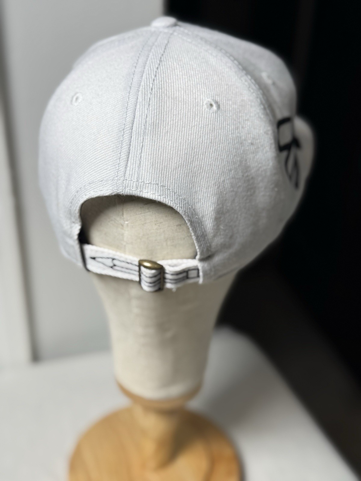 SPONGEBOB SQUAREPANTS DOODLEBOB SNAPBACK HAT. PRE… - image 3