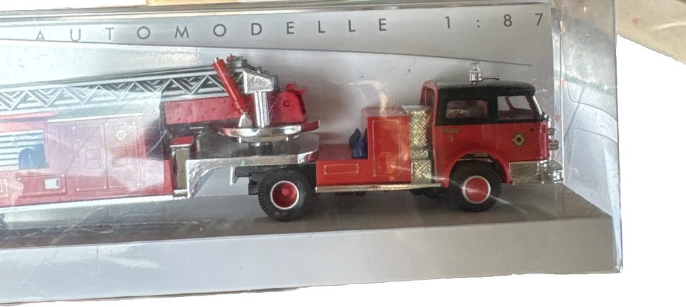 BUSCH 1:87 Fire Truck – Made in Germany - Immagine 4 di 4
