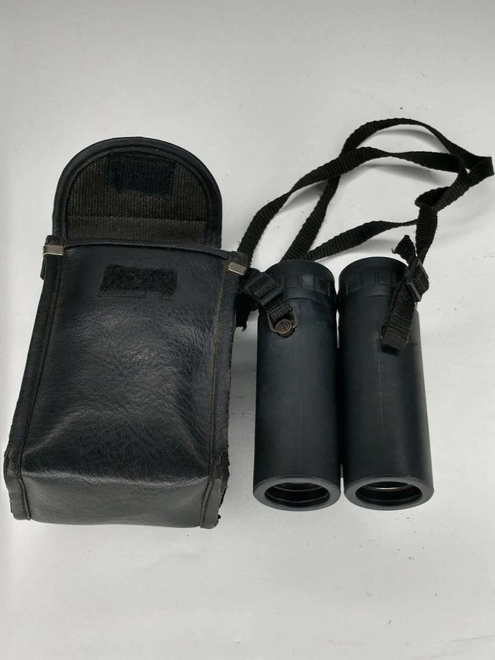 Bushnell 10X25 Black Binoculars 303ft @ 1000 yards w/case - Image 3 of 4