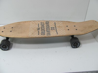 Ensemble de roues de skateboard, y compris camions de skateboard Ensemble de roues de skateboard, y compris camions de skateboard
