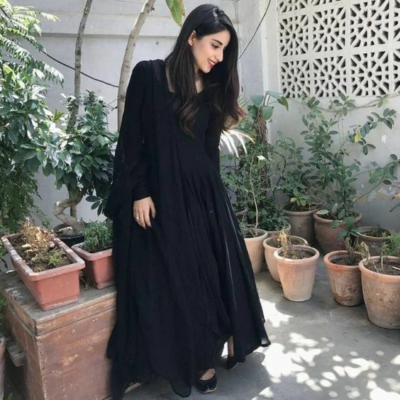 Black dress pakistani clearance simple