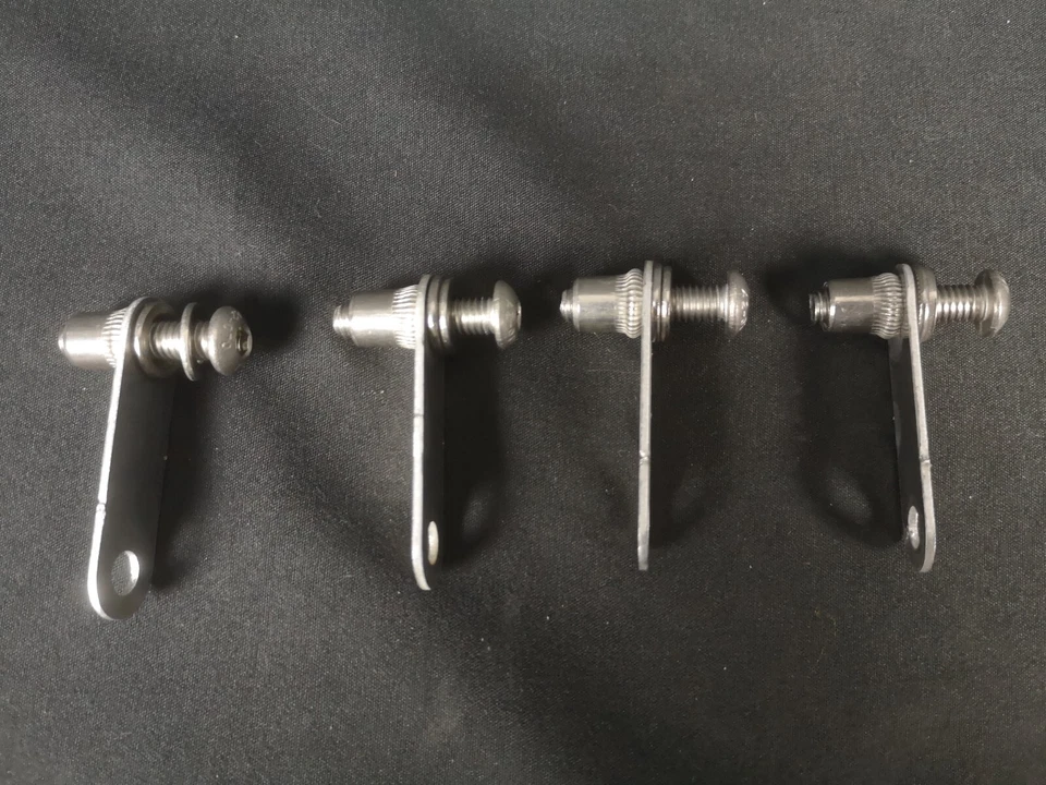 Staffe Puntale Ducati Monster 600 620 695 750 800 900 1000 S2R S4 S4R - Immagine 3 di 4