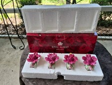 4 Vintage NIB Royal Albert Old Country Roses MCM Sculpted Napkin Rings 1962