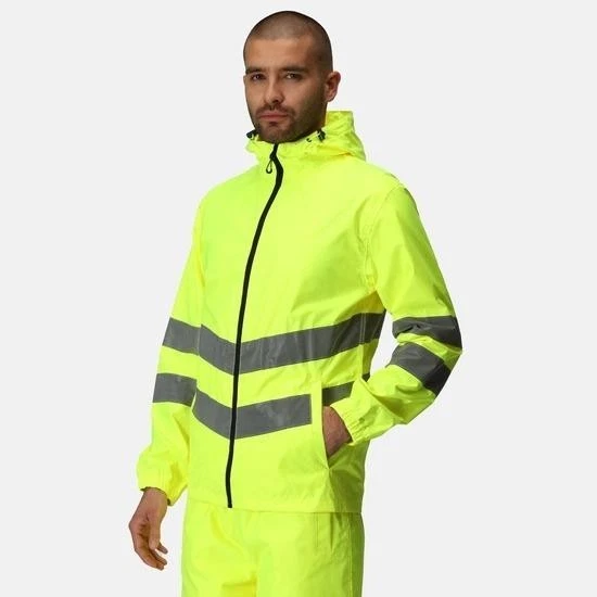 Regatta Pro Packaway high visibility yellow waterproof work hooded jacket